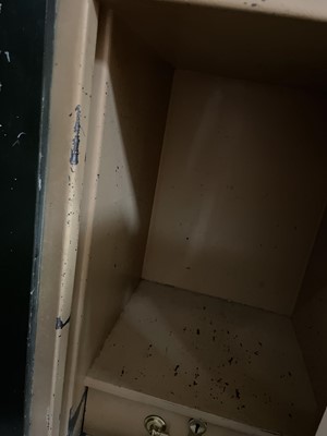 Lot 498 - A VINTAGE WH WAKEFIELD & CO SAFE