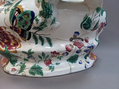 Lot 249 - A MID-19TH CENTURY COPELAND & GARRETT, LATE SPODE 'NEW FAYENCE' WASH BOWL AND EWER, AND OTHER ITEMS