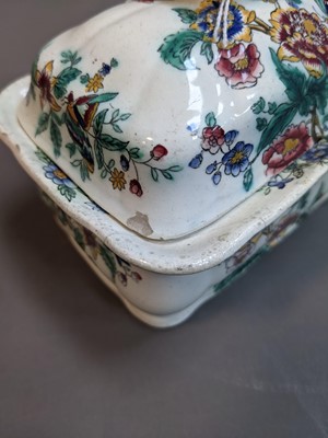 Lot 249 - A MID-19TH CENTURY COPELAND & GARRETT, LATE SPODE 'NEW FAYENCE' WASH BOWL AND EWER, AND OTHER ITEMS