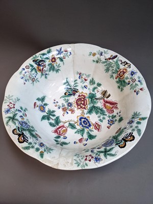 Lot 249 - A MID-19TH CENTURY COPELAND & GARRETT, LATE SPODE 'NEW FAYENCE' WASH BOWL AND EWER, AND OTHER ITEMS