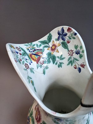Lot 249 - A MID-19TH CENTURY COPELAND & GARRETT, LATE SPODE 'NEW FAYENCE' WASH BOWL AND EWER, AND OTHER ITEMS