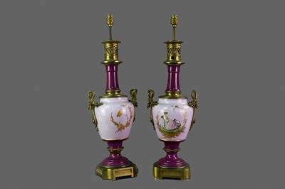 Lot 218 - A PAIR OF LATE 19TH CENTURY CONTINENTAL PORCELAIN TABLE LAMPS