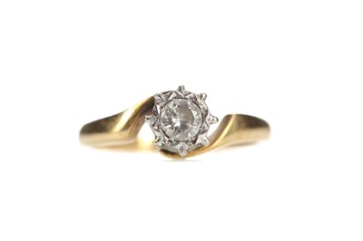 Lot 548 - A DIAMOND SOLITAIRE RING