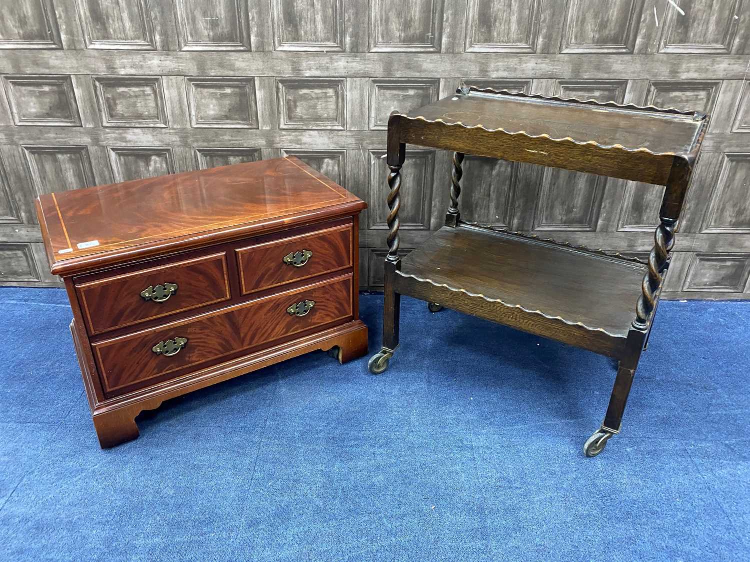 Lot 86 - A MAHOGANY TWO TIER TROLLEY AND A REPRODUCTION CABINET