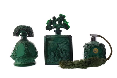 Lot 1142 - AN ART DECO MALACHITE GLASS DRESSING TABLE SET