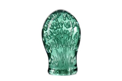 Lot 1150 - A LATE VICTORIAN GREEN GLASS DUMP PAPERWEIGHT