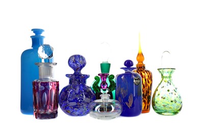 Lot 1179 - A COLLECTION OF EIGHT CONTEMPORARY GLASS PERFUME BOTTLES