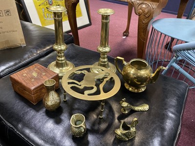 Lot 168 - A PAIR OF BRASS CANDLESTICKS, OTHER BRASS ITEMS AND AN INLAID BOX