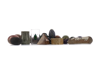 Lot 521 - A COLLECTION OF TWELVE HARDSTONE AND OTHER EGGS, ALONG WITH OTHER HARDSTONE AND MINERALS