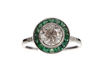 Lot 523 - A CERTIFICATED EMERALD AND DIAMOND RING