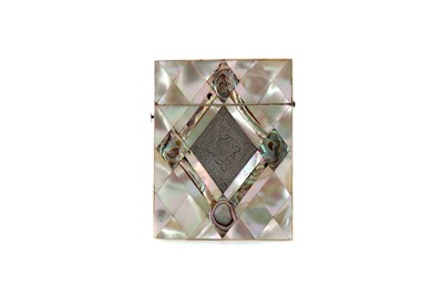 Lot 294 - A LATE 19TH CENTURY MOTHER OF PEARL CARD CASE