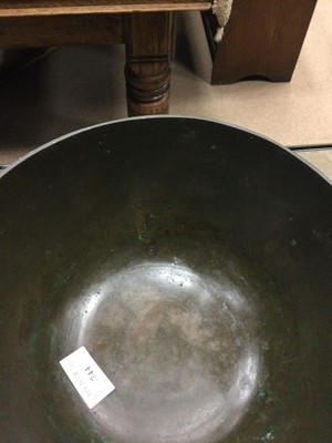Lot 744 - AN EARLY 20TH CENTURY CHINESE BRONZE BOWL