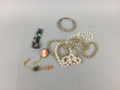 Lot 326 - A LOT OF COSTUME JEWELLERY