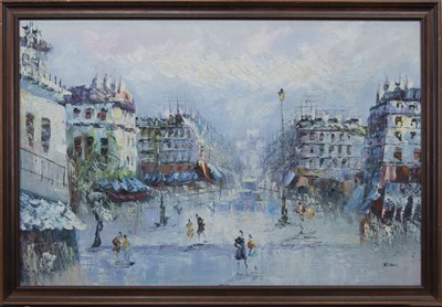 Lot 66 - ON THE STREET, AN OIL BY R DAVEY
