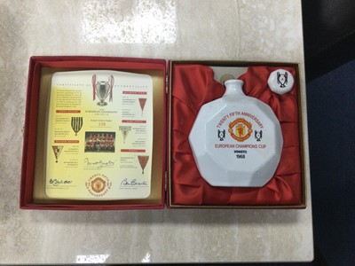 Lot 463 - A BOXED MANCHESTER UNITED 25TH ANNIVERSARY WHISKY