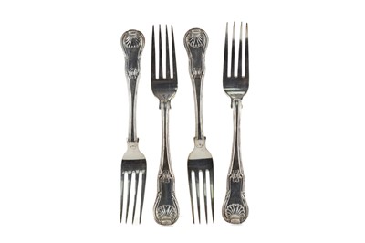 Lot 483 - A COMPOSITE SET OF EIGHTEEN GEORGE III SILVER KING'S PATTERN TABLE FORKS