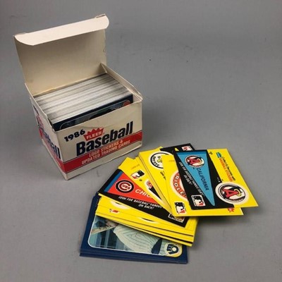 Lot 498 - A BOX OF BASEBALL CARDS BY FLEER (1986)