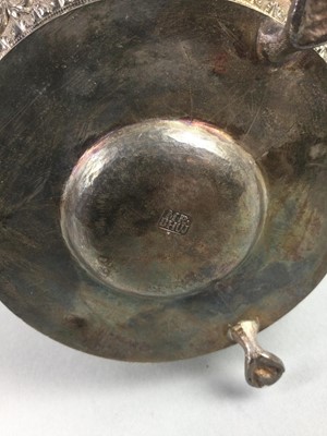 Lot 941 - A LATE 19TH CENTURY INDIAN SILVER ATOMISER