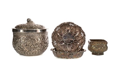 Lot 940 - AN INDIAN SILVER JAR WITH COVER AND OTHER ITEMS
