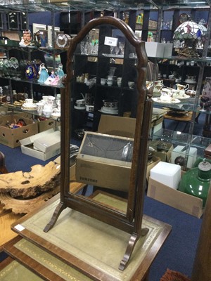 Lot 529 - A MAHOGANY DRESSING MIRROR