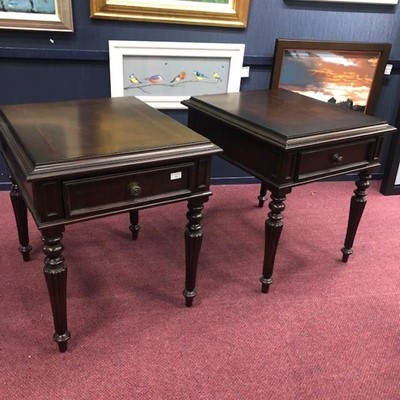 Lot 558 - A PAIR OF REPRODUCTION OCCASIONAL TABLES