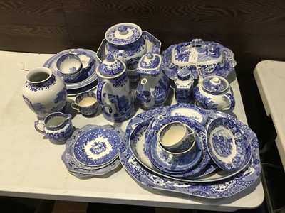 Lot 130 - A SPODE BLUE & WHITE TUREEN IN THE ITALIA PATTERN