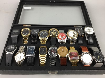 Lot 572 - A LOT OF VARIOUS WATCHES