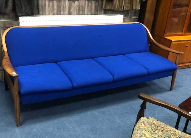 Lot 62 - A RETRO FOUR SEAT SOFA BED