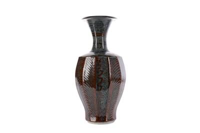 Lot 1188 - A DAVID FRITH, BROOKHOUSE STUDIO POTTERY VASE