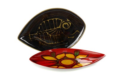 Lot 1199 - FIVE POOLE POTTERY DISHES