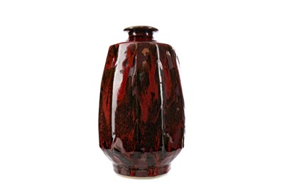 Lot 1201 - DAVID FRITH, BROOKHOUSE STUDIO POTTERY VASE