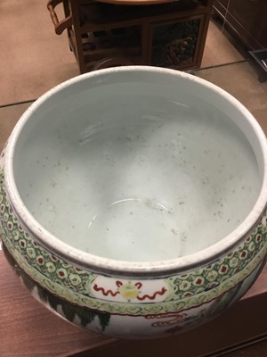 Lot 704 - A CHINESE FAMILLE VERTE PLANTER