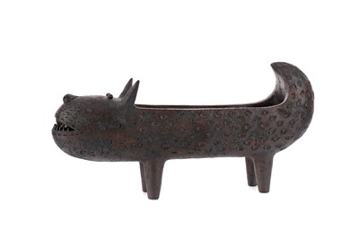 Lot 1193 - CHIU-I-WU, STUDIO POTTERY 'DELIVERY CREATURE'