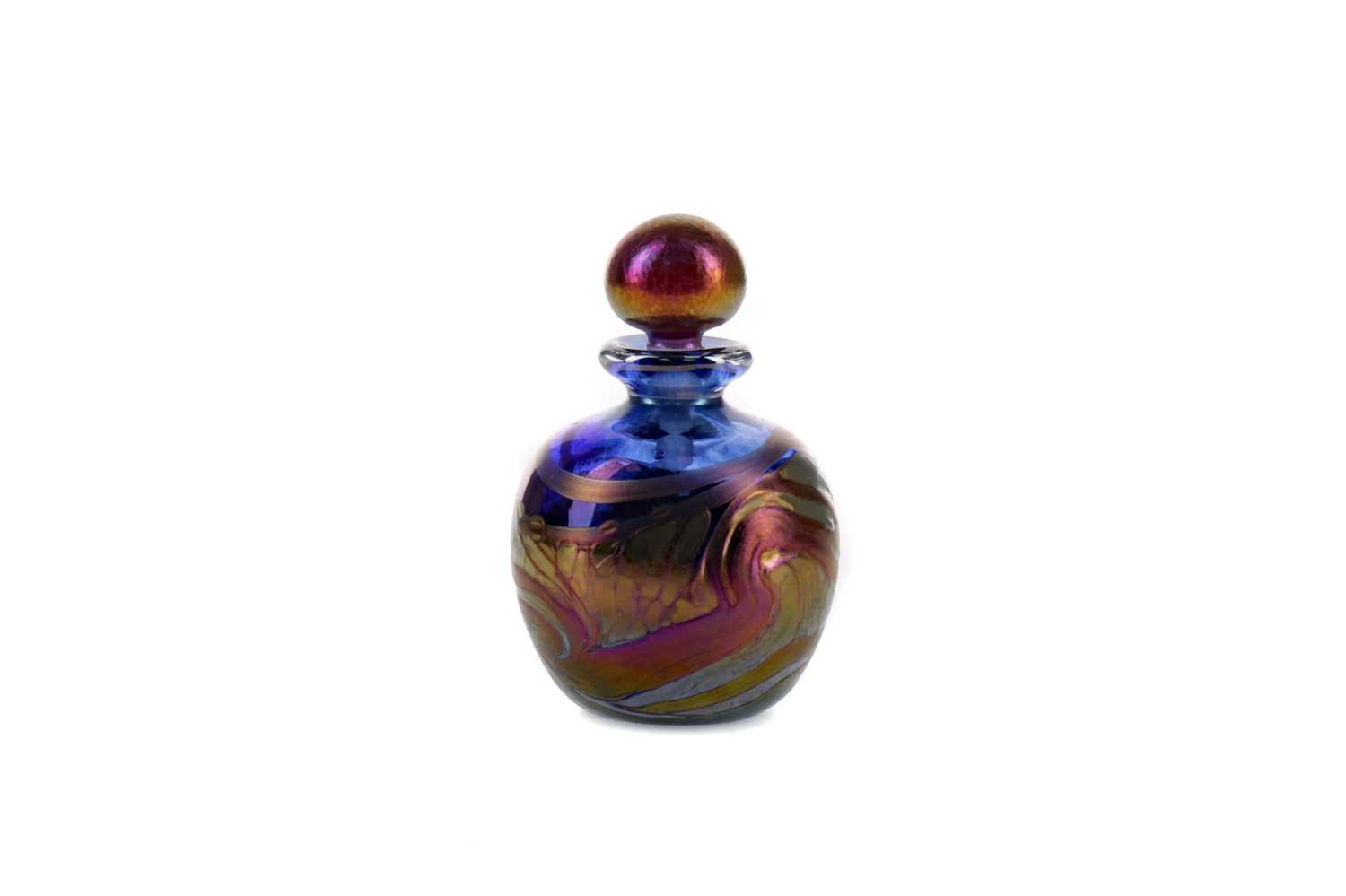 Lot 1016 - A SMALL CANMONA GLASS PERFUME BOTTLE