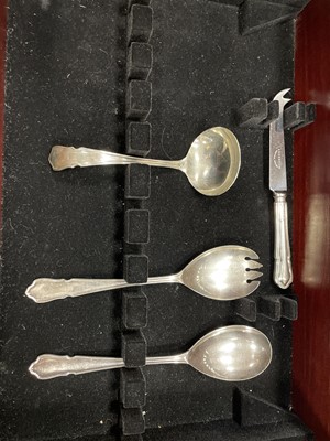 Lot 497 - A CONTEMPORARY CANTEEN OF SILVER CUTLERY BY ARGENTUM