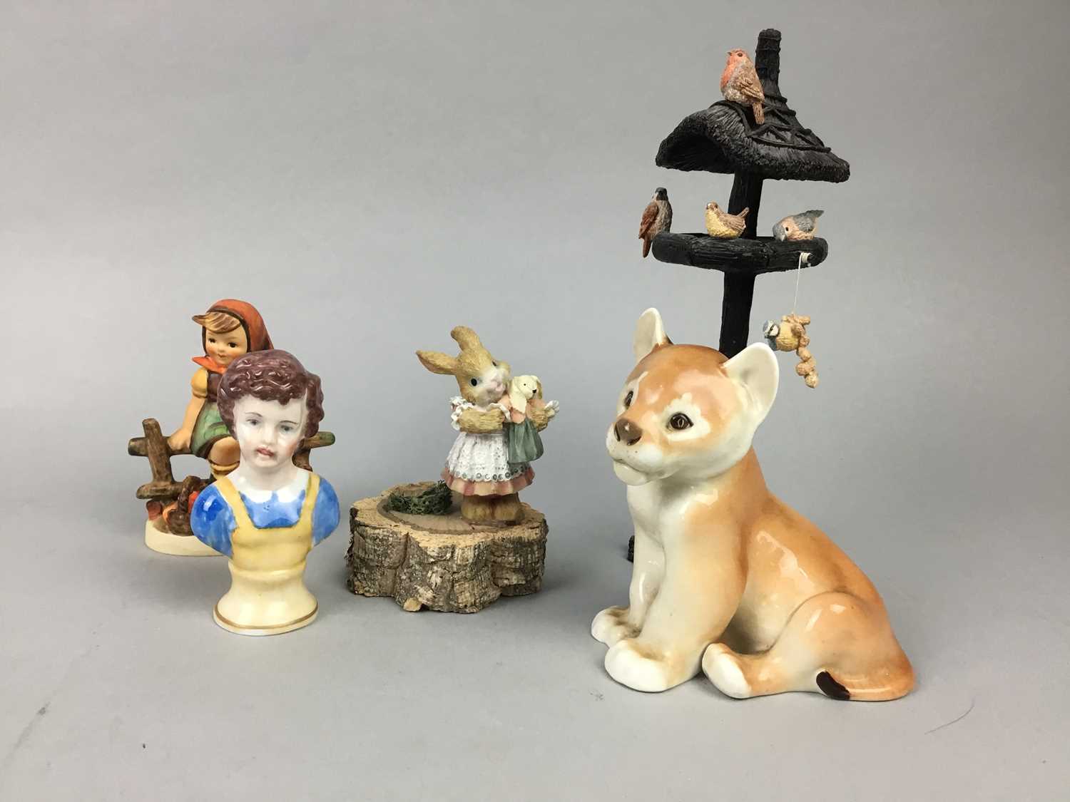Lot 92 - A GROUP OF CERAMIC FIGURES