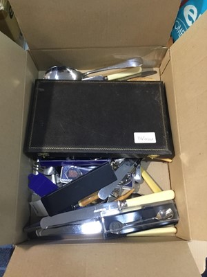 Lot 146 - A CANTEEN OF SILVER PLATED CUTLERY, ALONG WITH OTHER LOOSE AND CASED CUTLERY