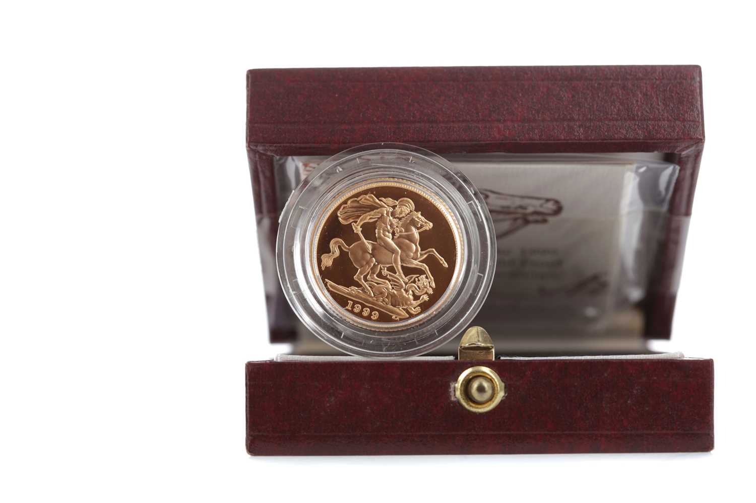 Lot 32 - A GOLD PROOF SOVEREIGN DATED 1999