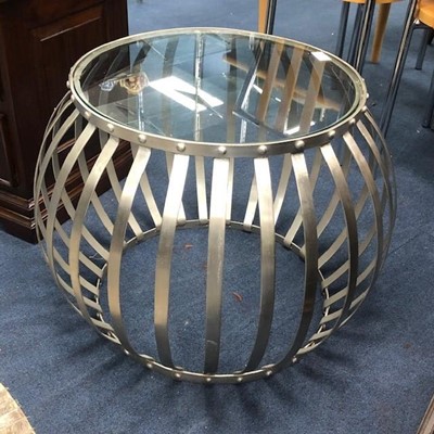 Lot 267 - A MODERN STEEL BARREL SHAPED TABLE