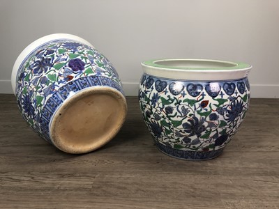 Lot 734 - A PAIR OF LATE 20TH CENTURY CHINESE PLANTERS