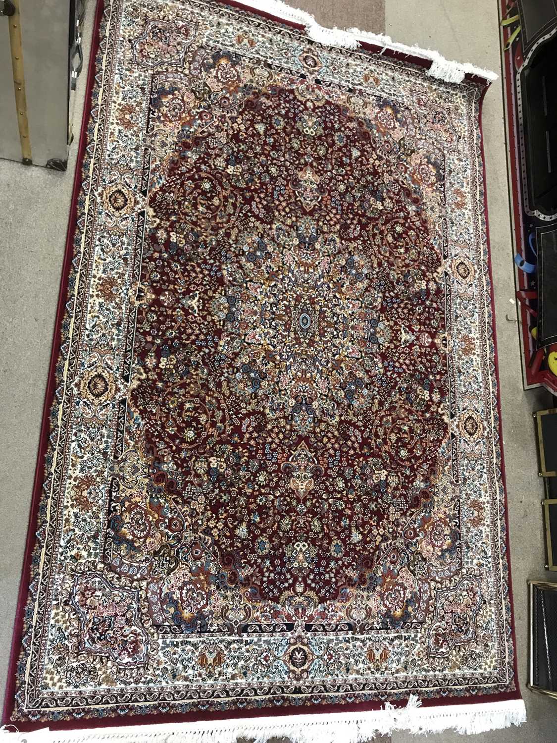 Lot 91 - A PERSIAN STYLE RUG