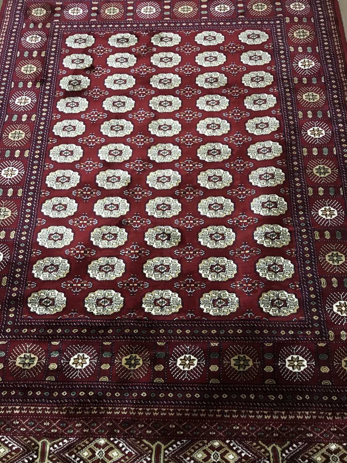 Lot 94 - A PERSIAN STYLE RUG