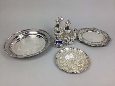 Lot 84 - A SET OF THREE HYDE PARK COLLECTION WEDGWOOD FIGURES AND OTHER OBJECTS