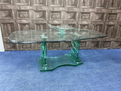 Lot 192 - A CONTEMPORARY GLASS COFFEE TABLE, ALONG WITH A COMPORT