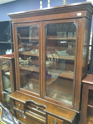 Lot 252 - A LATE 19TH CENTURY MAHOGANY BOOKCASE ON CHEST