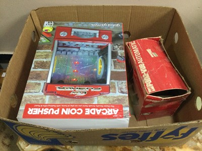 Lot 412 - A VICTORIANA BAR SKITTLES GAME, ARCADE GAME AND PANA-VUE AUTOMATIC