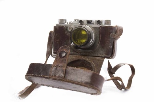 Lot 50 - LEICA DRP CAMERA AND ACCESSORIES Numbered...