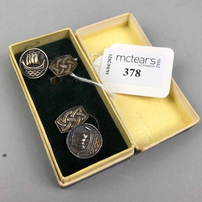 Lot 378 - A PAIR OF IONA SILVER CUFFLINKS