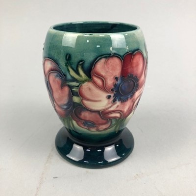 Lot 468 - A SMALL MOORCROFT VASE