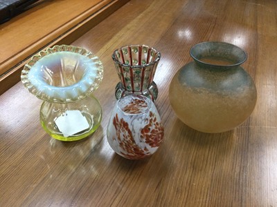 Lot 518 - A COLLECTION OF EIGHT GLASS VASES